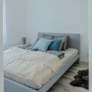 Dob36 With Free Private Parking And Balcony Apartament