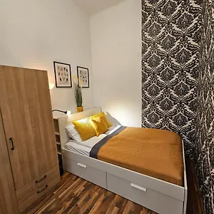 The Greenest Vintage Apartament